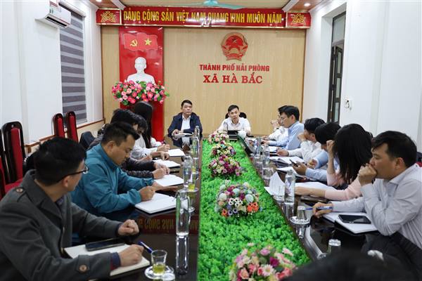 Hội nghị bàn giao, tiếp nhận phần địa giới hành chính giữa xã Hà Bắc và Phường Ái Quốc theo Nghị quyết của ủy ban Thường vụ Quốc Hội về sắp xếp đơn vị hành chính