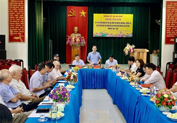 Hội nghị tiếp thu ý kiến đóng góp của các đồng chí nguyên lãnh đạo ( huyện, xã) vào dự thảo Báo cáo chính trị Đại hội đại biểu Đảng bộ xã Hà Bắc lần thứ I, nhiệm kỳ 2025-2030