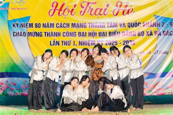 Xã Hà Bắc tổ chức Hội trại hè và Liên hoan văn nghệ chào mừng 80 năm Cách mạng tháng 8 và Quốc khánh 2/9