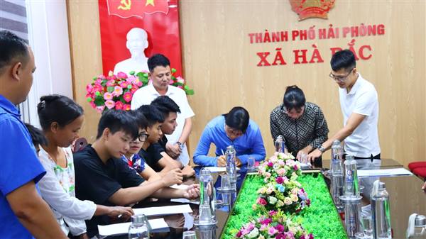 Xã Hà Bắc có 5 nam thanh niên viết đơn tình nguyện nhập ngũ năm 2026