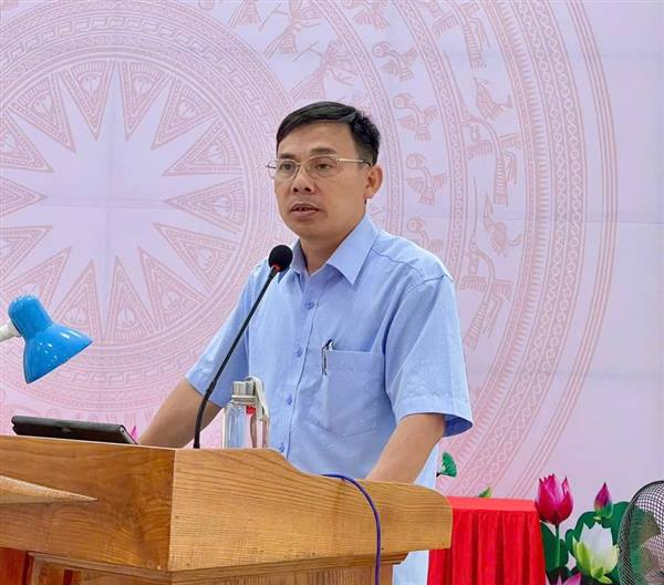 Ban chỉ huy Phòng chống thiên tai và Tìm kiếm cứu nạn- Phòng thủ dân sự  xã Hà Bắc tổ chức họp triển khai Phương án ứng phó với cơn bão số 09