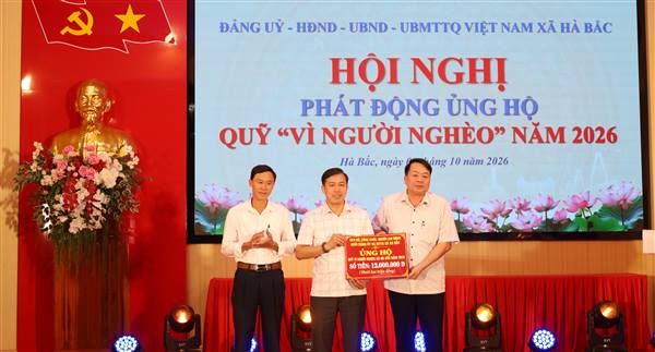 Xã Hà Bắc vận động được trên 200 triệu đồng ủng hộ Quỹ vì người nghèo tại lễ phát động