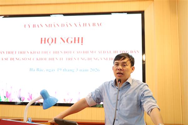 Xã Hà Bắc đẩy nhanh tiến độ cài đặt, hướng dẫn và sử dụng Sổ sức khỏe điện tử trên ứng dụng VNeID