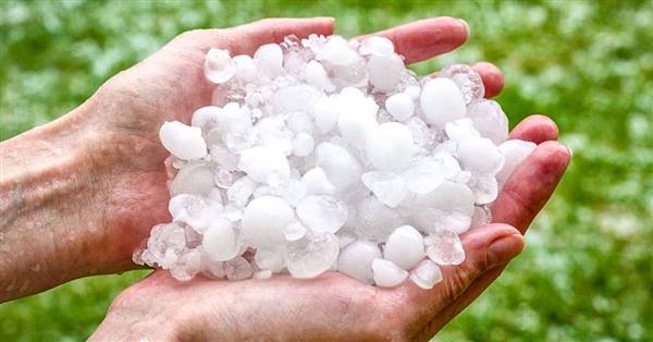 Các địa phương chủ động ứng phó với dông lốc, mưa đá dịp chuyển mùa.