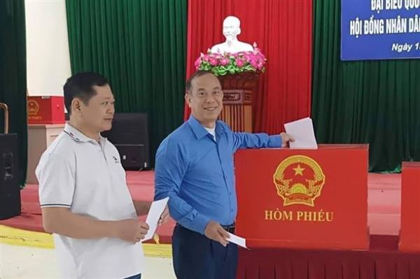Âm vang ngày hội non sông