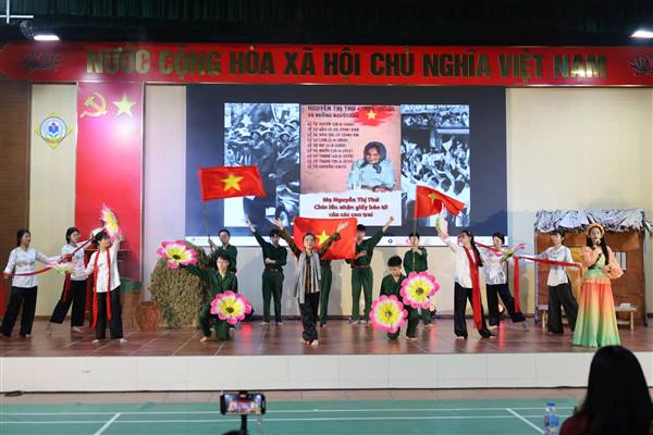 Xã Hà Bắc: Hội thi kể chuyện theo sách lần thứ I năm 2026 với chủ đề “Tiếp bước cha anh - Làm nghìn việc tốt”. 