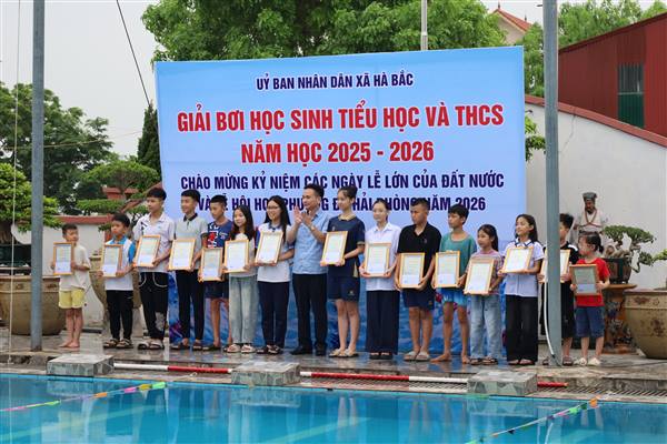 Xã Hà Bắc: 80 học sinh tham Giải bơi học sinh Tiểu học và Trung học cơ sở năm học 2025 – 2026

