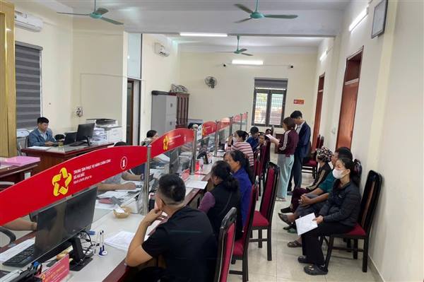 Xã Hà Bắc triển khai mô hình " Thứ 5 hành chính- Nhận kết quả ngay"