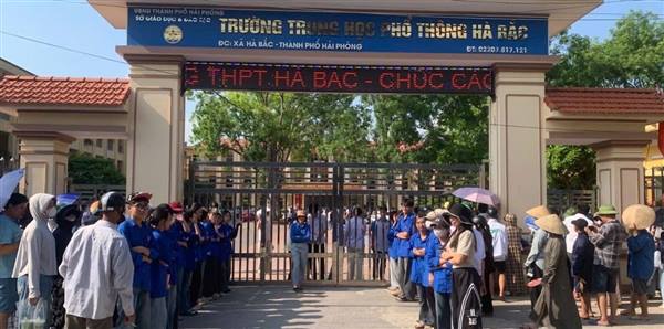 Kỳ thi vào lớp 10 THPT công lập trên địa bàn xã Hà Bắc diễn ra an toàn, nghiêm túc, đúng quy chế