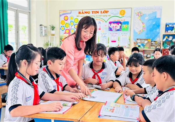 Nghị định số 182/2026/NĐ-CP quy định chế độ phụ cấp ưu đãi theo nghề đối với nhà giáo, cán bộ quản lý cơ sở giáo dục