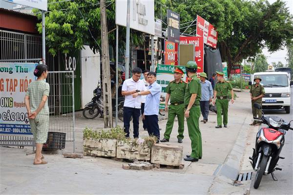 Xã Hà Bắc lập lại trật tự lòng đường, vỉa hè – xây dựng diện mạo văn minh, hiện đại