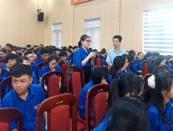 Xã Hà Bắc: 200 đoàn viên thanh niên được tập huấn bảo vệ nền tảng tư tưởng của Đảng trong tổ chức Đoàn năm 2026