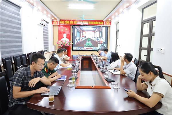 Xã Hà Bắc tham dự Hội nghị trực tuyến nghe báo cáo, rà soát phương án điều chỉnh kế hoạch kịch bản giải ngân vốn đầu tư công và tiến độ giải phóng mặt bằng các dự án trên địa bàn thành phố năm 2026.