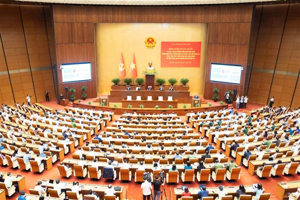 Xã Hà Bắc tham dự hội nghị trực tuyến sơ kết 1 năm 6 tháng triển khai Nghị quyết số 57-NQ/TW của Bộ Chính trị