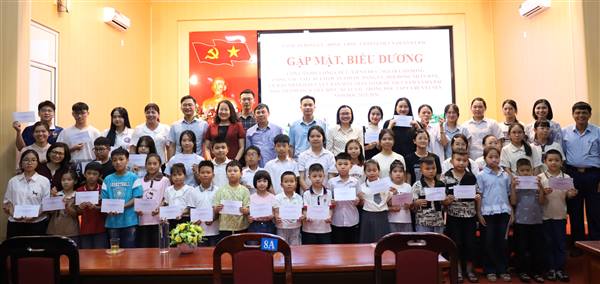 Hà Bắc: Biểu dương con cán bộ, công chức, viên chức, người lao động đạt thành tích xuất sắc năm học 2025–2026