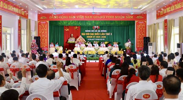 Phiên trù bị Đại hội đại biểu Đảng bộ xã Hà Đông lần thứ I
