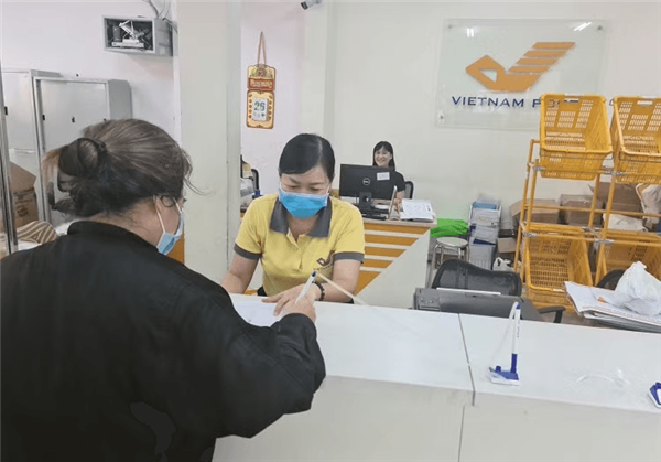 Thủ tục nhận trợ cấp hưu trí xã hội tại bộ phận 'một cửa'