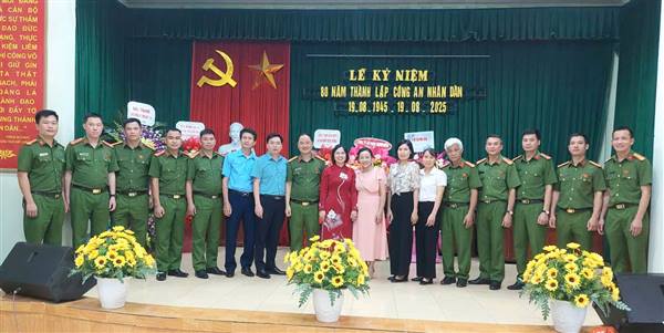 Công an xã Hà Nam kỷ niệm 80 năm Ngày truyền thống Công an nhân dân