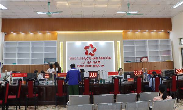 HẢI PHÒNG SIẾT CHẶT KỶ LUẬT, NÂNG CAO CHẤT LƯỢNG GIẢI QUYẾT THỦ TỤC HÀNH CHÍNH