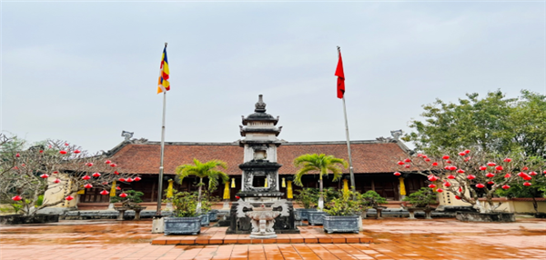 Chùa Cả, thôn Đông Phan, xã Hà Tây, thành phố Hải Phòng