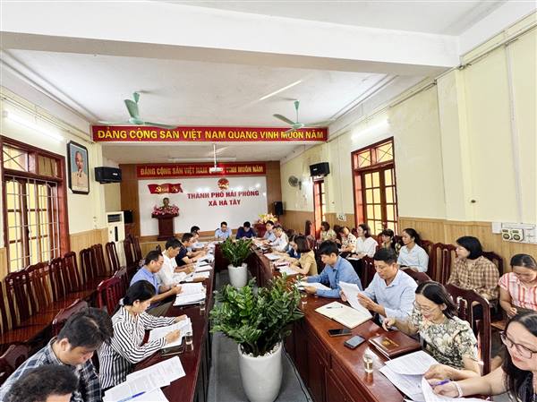 Đảng bộ xã Hà Tây họp Tiểu ban văn kiện Đại hội Đảng bộ xã Hà Tây lần thứ I, nhiệm kỳ 2025 -2030