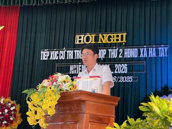 Đại biểu HĐND xã Hà Tây tiếp xúc cử tri trước kỳ họp thường lệ giữa năm 2025