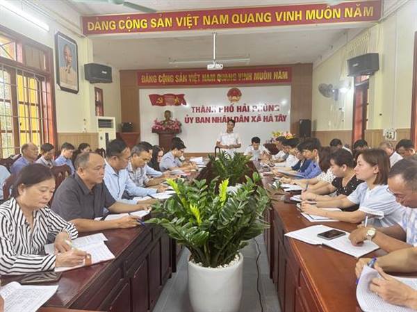 Đảng uỷ xã Hà Tây tổ chức Hội nghị giao ban Bí thư chi bộ tháng 8 năm 2025