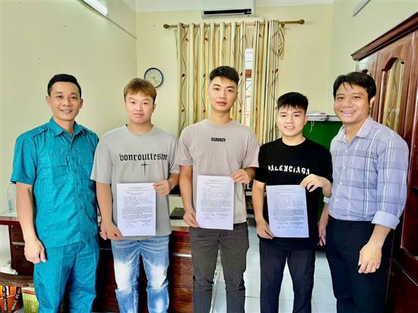 Tuổi trẻ Hà Tây xung kích, tình nguyện lên đường bảo vệ Tổ quốc