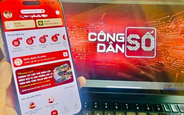Xã Hà Tây đẩy mạnh tuyên truyền phát triển công dân số trên ứng dụng VNeID