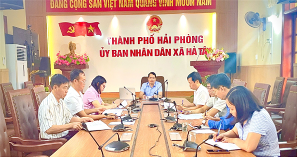 Thường trực Đảng ủy xã Hà Tây làm việc với các cơ quan tham mưu, giúp việc và Ủy ban MTTQ Việt Nam xã Quý I năm 2026