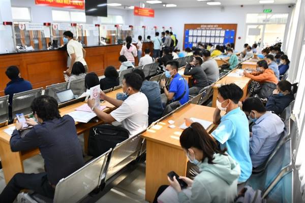 Chấn chỉnh, xử lý trách nhiệm đối với tình trạng hồ sơ trễ hạn trong giải quyết thủ tục hành chính lĩnh vực đất đai
