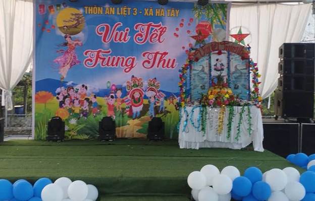 Có thể là hình ảnh về thiết bị chiếu sáng và văn bản