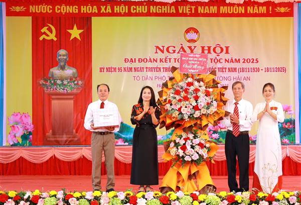 SÔI NỔI NGÀY HỘI ĐẠI ĐOÀN KẾT TOÀN DÂN TỘC NĂM 2025 TẠI TDP TRÀNG CÁT 2
