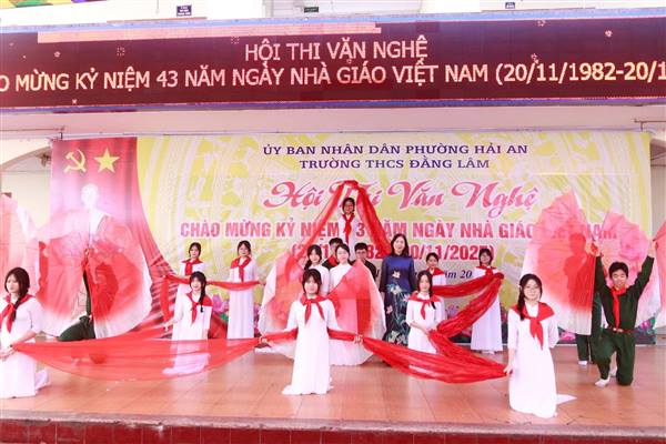 CHÀO MỪNG 43 NĂM NGÀY NHÀ GIÁO VIỆT NAM 20/11: NHIỀU HOẠT ĐỘNG THI ĐUA SÔI NỔI TRÊN ĐỊA BÀN PHƯỜNG HẢI AN