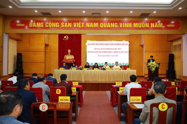 TIẾP XÚC CỬ TRI TRƯỚC KỲ HỌP THỨ 5 HĐND PHƯỜNG HẢI AN KHÓA I, NHIỆM KỲ 2021-2026