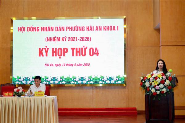 HỘI ĐỒNG NHÂN DÂN PHƯỜNG HẢI AN KHOÁ  I, NHIỆM KỲ 2021-2026 TỔ CHỨC KỲ HỌP THỨ 4