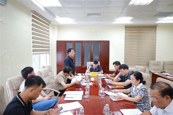 Uỷ ban nhân dân phường Hải An họp nghe báo cáo tiến độ, kết quả, khó khăn vướng mắc khi triển khai thực hiện Chiến dịch 90 ngày xây dựng, hoàn thiện cơ sở dữ liệu đất đai trên địa bàn phường Hải An