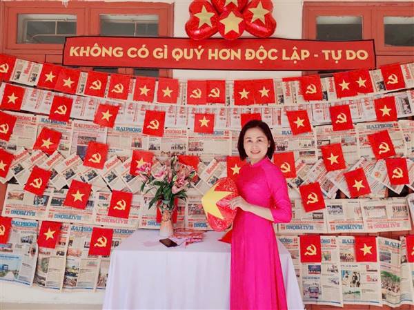 TẤM GƯƠNG NHÀ GIÁO TIÊU BIỂU CHÀO MỪNG SỰ THÀNH CÔNG CỦA ĐẠI HỘI ĐẠI BIỂU ĐẢNG BỘ PHƯỜNG HẢI AN, TIẾN TỚI ĐẠI HỘI ĐẠI BIỂU ĐẢNG BỘ THÀNH PHỐ HẢI PHÒNG LẦN THỨ I, NHIỆM KÌ 2025-2030