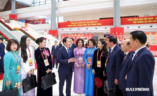 ĐỒNG CHÍ BÍ THƯ ĐẢNG UỶ PHƯỜNG HẢI AN VINH DỰ LÀ ĐẠI BIỂU THAM DỰ ĐẠI HỘI XIV CỦA ĐẢNG