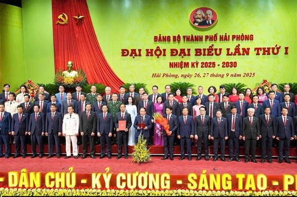 ĐOÀN ĐẠI BIỂU ĐẢNG BỘ THÀNH PHỐ HẢI PHÒNG GỒM 47 ĐỒNG CHÍ DỰ ĐẠI HỘI XIV CỦA ĐẢNG TẠI THỦ ĐÔ HÀ NỘI