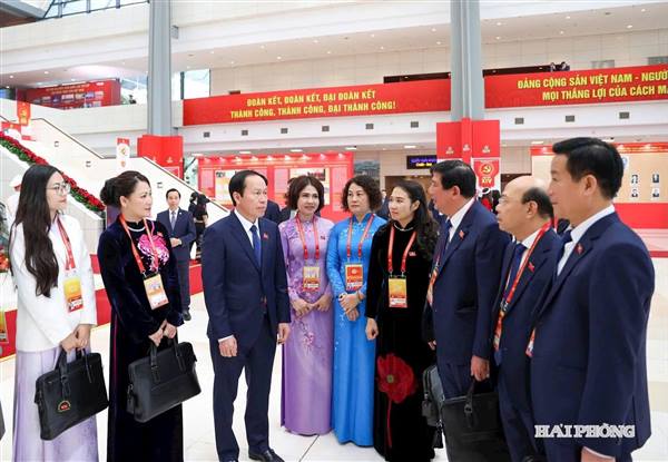 Đoàn đại biểu Đảng bộ thành phố tham dự Đại hội đại biểu toàn quốc lần thứ XIV của Đảng