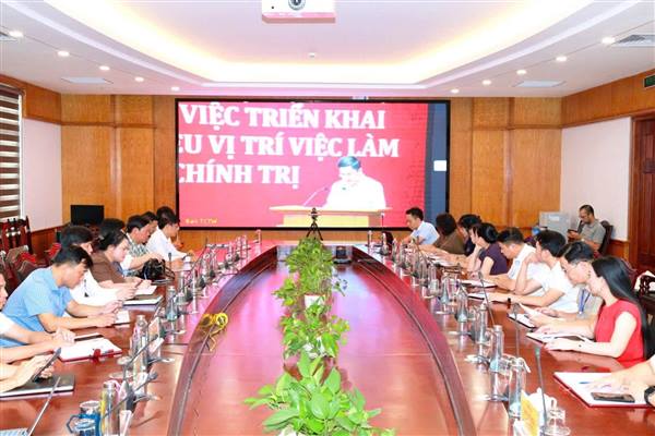 Phường Hải An tham dự Hội nghị quán triệt, tập huấn việc triển khai xây dựng cơ sở dữ liệu vị trí việc làm của hệ thống chính trị