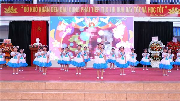 TRƯỜNG TIỂU HỌC CÁT BI TỔ CHỨC ĐẠI HỘI CHÁU NGOAN BÁC HỒ, TỔNG KẾT NĂM HỌC 2025 - 2026 VÀ CHIA TAY HỌC SINH LỚP 5