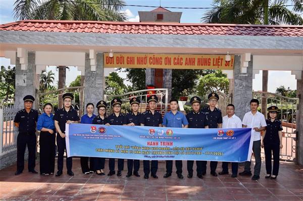 HÀNH TRÌNH TUỔI TRẺ "UỐNG NƯỚC NHỚ NGUỒN, ĐỀN ƠN ĐÁP NGHĨA"  NHÂN KỶ NIỆM 79 NĂM NGÀY THƯƠNG BINH - LIỆT SĨ (27/7/1947 - 27/7/2026), CHÀO MỪNG THÀNH CÔNG ĐẠI HỘI ĐOÀN TOÀN QUỐC LẦN THỨ XIII, NHIỆM KỲ 2026 - 2031