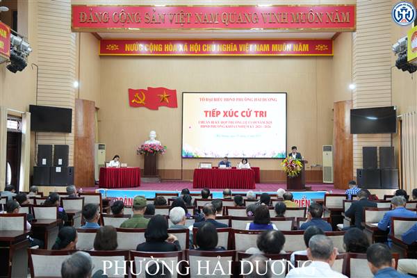 BỐN TỔ ĐẠI BIỂU HĐND PHƯỜNG HẢI DƯƠNG KHÓA I TIẾP XÚC CỬ TRI TRƯỚC KỲ HỌP THỨ 4 HĐND PHƯỜNG