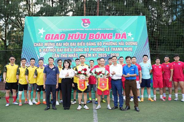 Đoàn Thanh niên phường Hải Dương phối hợp Đoàn Thanh niên phường Lê Thanh Nghị tổ chức giao hữu bóng đá chào mừng Đại hội Đại biểu lần thứ I