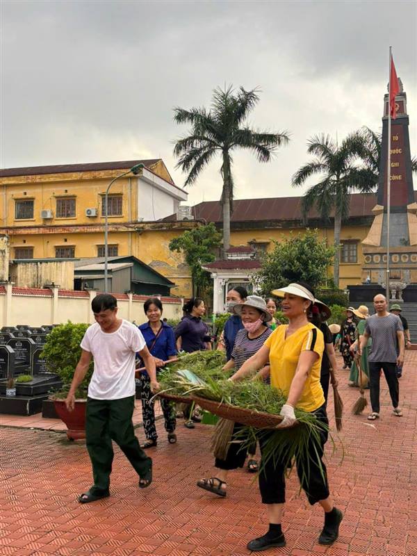 PHƯỜNG HẢI DƯƠNG RA QUÂN TỔNG DỌN VỆ SINH MÔI TRƯỜNG