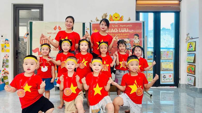 A group of children wearing red shirts
AI-generated content may be incorrect.
