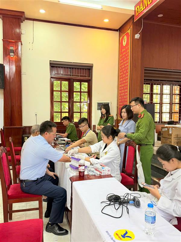 UBND PHƯỜNG HẢI DƯƠNG TỔ CHỨC THU NHẬN MẪU ADN THÂN NHÂN LIỆT SĨ CHƯA XÁC ĐỊNH DANH TÍNH ĐỢT 2 NĂM 2026