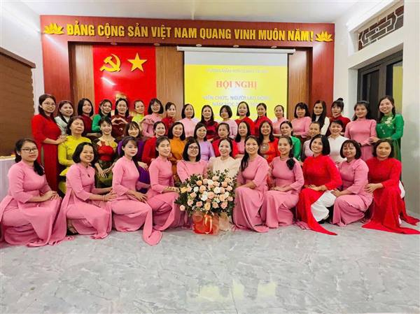 TRƯỜNG MẦM NON QUANG TRUNG TỔ CHỨC HỘI NGHỊ VIÊN CHỨC, NGƯỜI LAO ĐỘNG NĂM HỌC 2026–2027